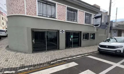 Casa Comercial para alugar, 71.00 m2 por R$2390.00  - Centro - Ponta Grossa/PR