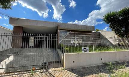 Casa Residencial com 3 quartos  à venda, 155.00 m2 por R$850000.00  - Estrela - Ponta Grossa/PR