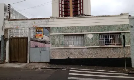 Terreno com 3 quartos  à venda, 300.00 m2 por R$560000.00  - Centro - Ponta Grossa/PR