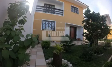 Casa Residencial com 4 quartos  à venda, 263.00 m2 por R$850000.00  - Uvaranas - Ponta Grossa/PR