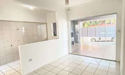 Casa com 2 quartos à venda no Jardim Wanel Ville V, Sorocaba 