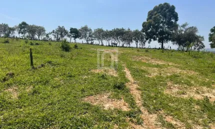 Terreno à venda em com 1.000 m² em Salto de Pirapora