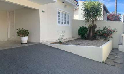 Casa com 3 quartos à venda no Jardim São Carlos, Sorocaba 