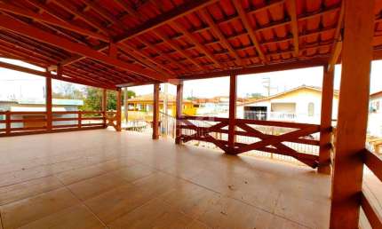 Casa com 3 quartos à venda no Centro, Sarapuí 