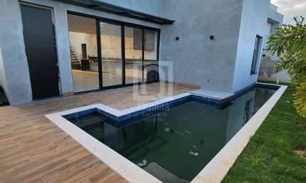 Casa térrea com mezanino à venda no Condomínio Alphaville Nova Esplanada