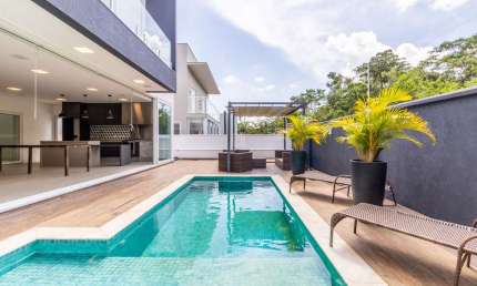 Casa com porteira fechada Alphaville Nova Esplanada