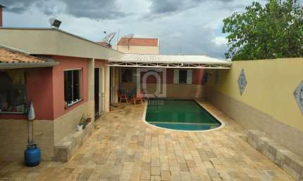 Casa térrea à venda na Vila Doutor Laurindo em Tatuí