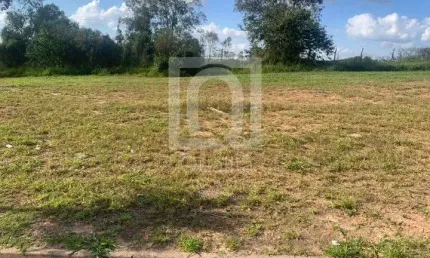 Terreno à Venda no Condomínio Jardim São Lucas em Salto de Pirapora