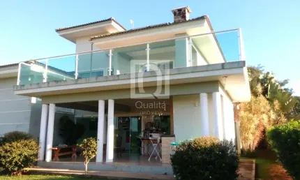 Casa sobrado no Condomínio Village da Serra em Araçoiaba