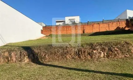 Terreno à venda no Condomínio Aldeia da Mata, 300 m², área verde e lazer completo