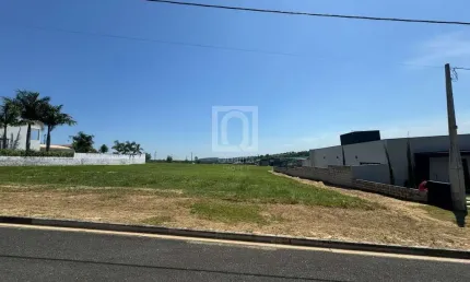 Terreno no Condomínio Village Ipanema 2 em Araçoiaba da Serra