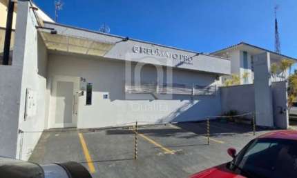 Casa comercial com 4 salas para alugar no Jardim Vergueiro, Sorocaba 