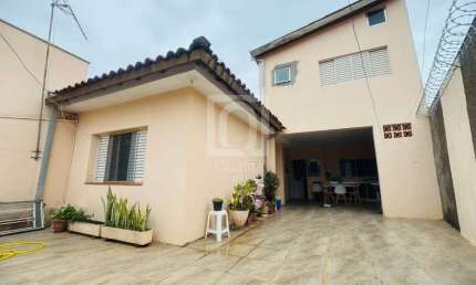 Casa com 4 quartos à venda na Vila Assis, Sorocaba 
