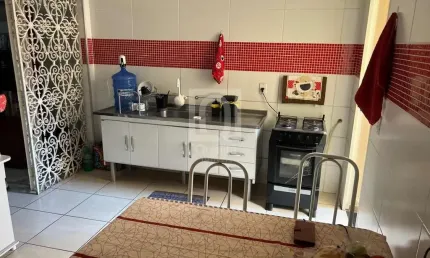 Casa com 3 quartos à venda na Vila Santana, Sorocaba 