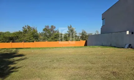 Terreno à venda no Alphaville Nova Esplanada, Votorantim 