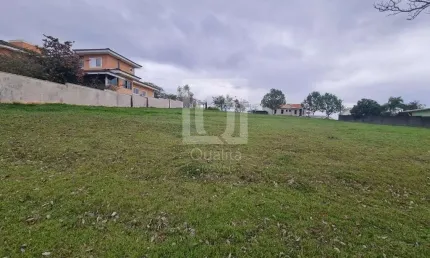 Terreno à venda no Condomínio Saint Charbel, Araçoiaba da Serra 