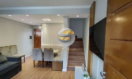 Casa com 2 Dormitórios Planejados em Condomínio Fechado – Ótima Localização