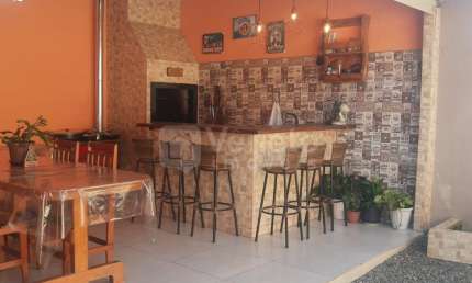 Seja bem-vindo ao seu novo lar no acolhedor Bairro São Dimas! Confira tudo o que essa casa especial oferece: