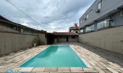 Casa com 2 quartos à venda na Rua Doutor Carlos Nerhing, Jardim Helena Maria, Guarujá