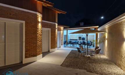 Casa com 3 quartos à venda na Rua Vicente Leporace, Enseada, Guarujá