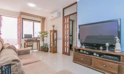Apartamento à venda no bairro Passo D'areia - Porto Alegre/RS