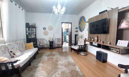 Casa com 3 quartos à venda na Rua São Nicolau, 1277, Santa Maria Goretti, Porto Alegre