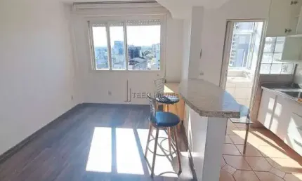 Apartamento à venda no bairro Floresta - Porto Alegre/RS