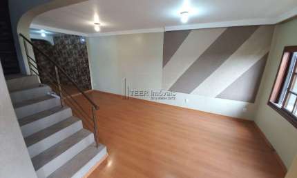 Casa Padrão 4 dormitórios suíte lareira churrasqueira piscina