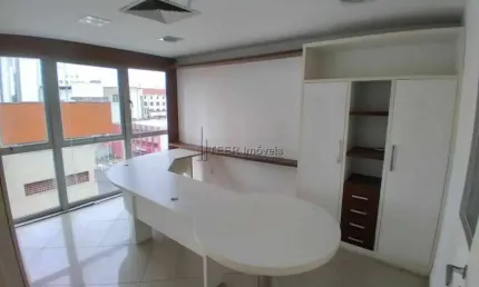 Casa comercial à venda na Rua Chaves Barcelos, Centro Histórico, Porto Alegre