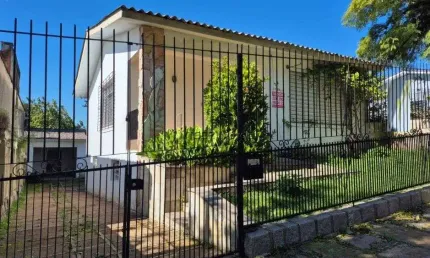 Casa à venda no bairro Vila Ipiranga - Porto Alegre/RS