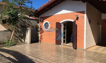 Casa com 3 quartos à venda na Avenida Presidente Kennedy, 15375, Vila Caiçara, Praia Grande