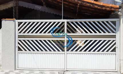 Casa com 2 quartos, Balneário Maracanã, Praia Grande