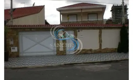 Sobrado 5 dormitórios 5 suítes piscina e churrasqueira 50 metros do Mar