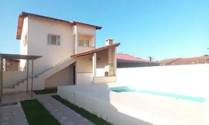 Casa à venda com 2 quartos no bairro Jamaica (Praia)