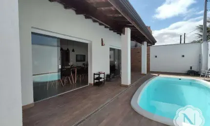Casa à venda com 3 quartos no bairro Jamaica (Praia)