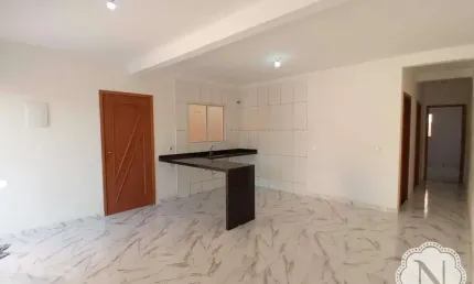 Casa com quintal à venda perto da praia - Itanhaém SP