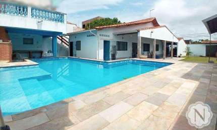 Casa à venda com 4 quartos no bairro Gaivota (Praia)