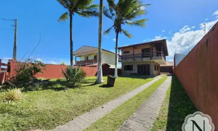 Sobrado à venda com 3 quartos no bairro jamaica (praia)