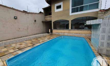 Sobrado à venda com 6 quartos no bairro Nova Itanhaém (Praia)