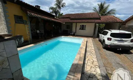 Casa à venda com 4 quartos no bairro Jamaica (Praia)