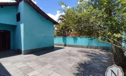 Casa à venda com 3 quartos no bairro Jardim Suarão (Praia)