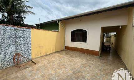 Casa à venda com 2 quartos no bairro Nova Itanhaém (Praia)