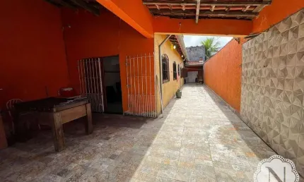 Casa à venda com 2 quartos no bairro Jamaica (Praia)