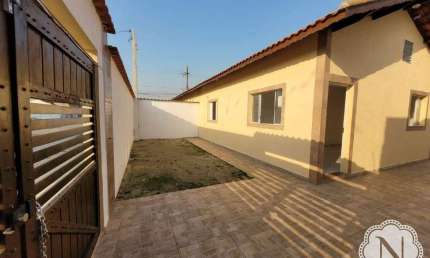 Casa à venda com 2 quartos no bairro Nova Itanhaém (Interior)