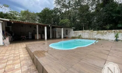 Casa à venda com 3 quartos no bairro jardim coronel