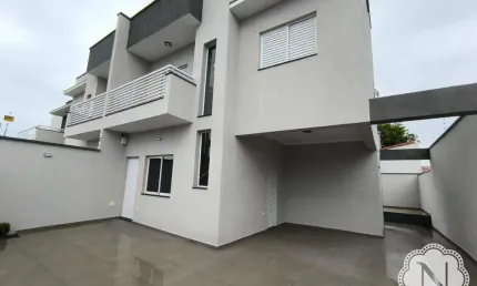 Casa à venda com 3 quartos no bairro Jamaica (Praia)