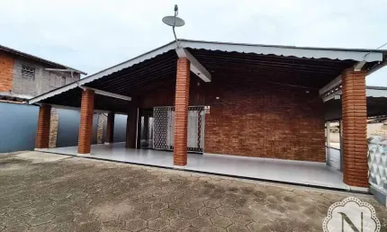 Casa à venda com 5 quartos no bairro Nova Itanhaém (Interior)