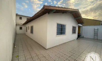 Casa com 3 quartos à venda na Rua Ana Maria Martins Rivera, Jardim Corumbá, Itanhaém
