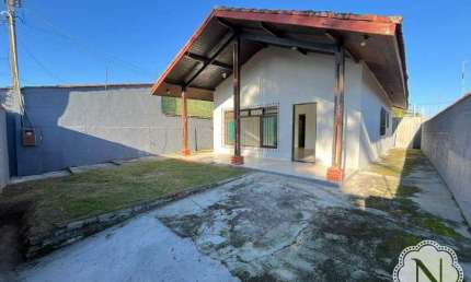 Casa à venda com 3 quartos no bairro Nova Itanhaém (Praia)