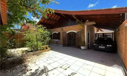 Casa à venda com 2 quartos no bairro gaivota (praia)